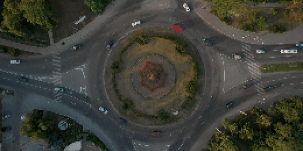 Moving roundabout